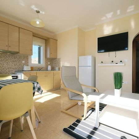 Captains View Apartments Plati  Exterior photo